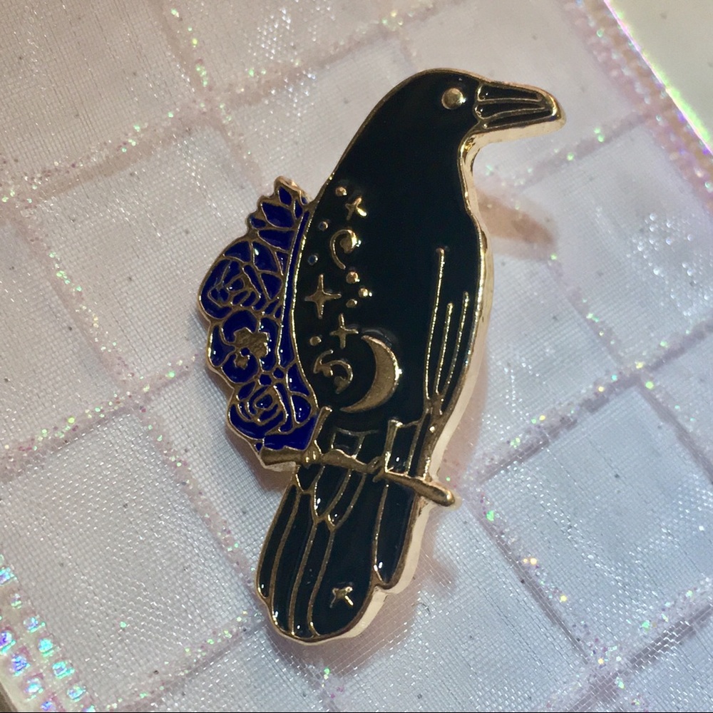 Floral Raven blue & black enamel & metal bird pin - Picture 6 of 7